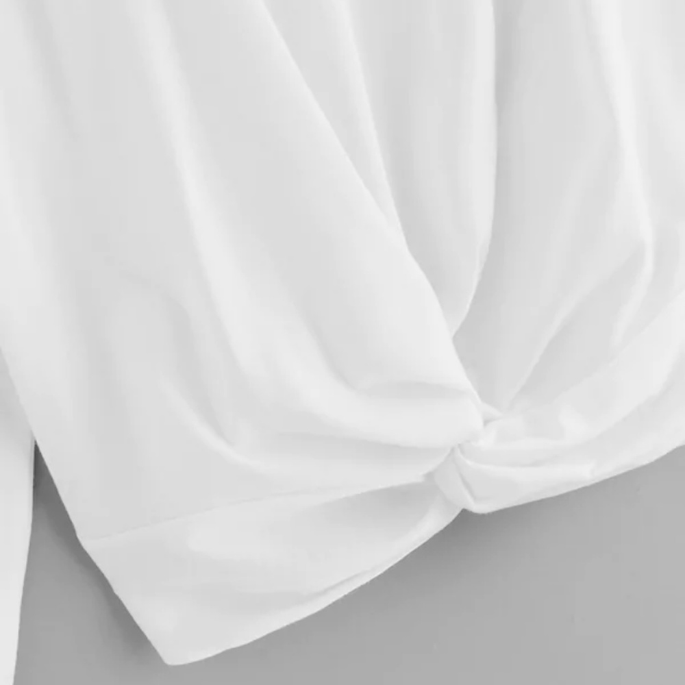 Twist Front Solid Tee- Crop length - Picture 2 of 7